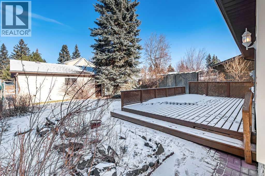 Single Family House Bungalow for Sale in  Lock Crescent Rosemont Okotoks 