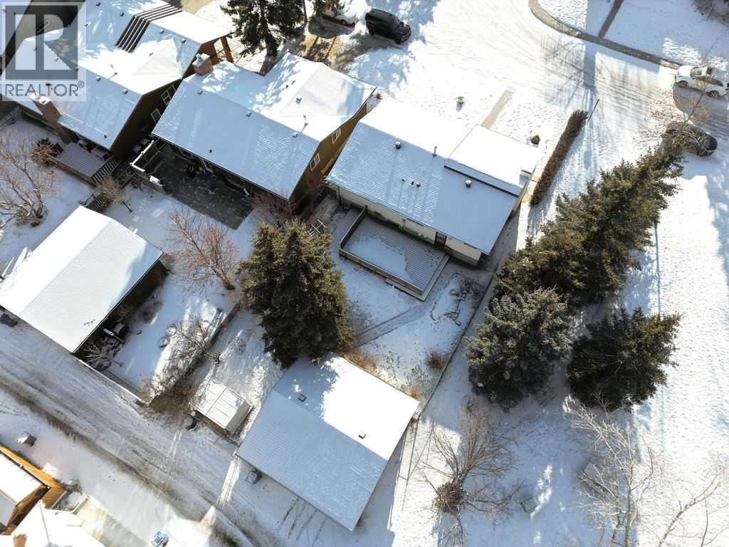 Single Family House Bungalow for Sale in  Lock Crescent Rosemont Okotoks 