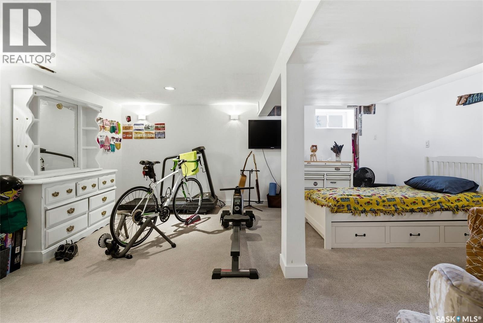 Single Family House Bungalow for Sale in  Connaught STREET Regina 