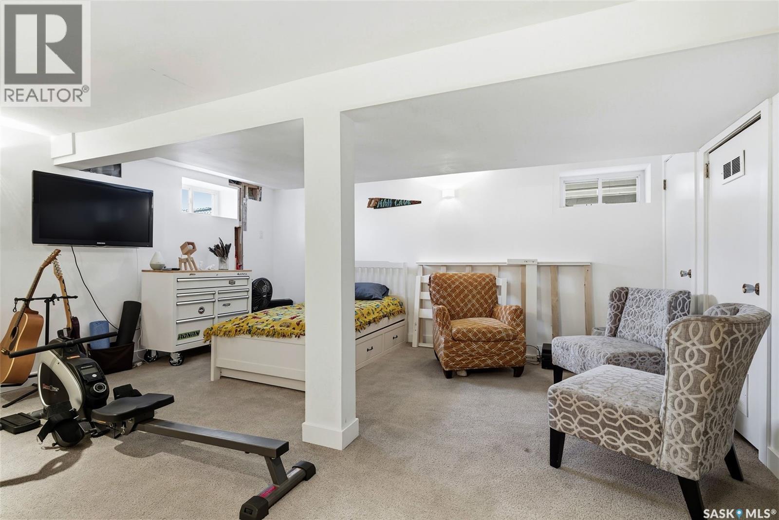 Single Family House Bungalow for Sale in  Connaught STREET Regina 