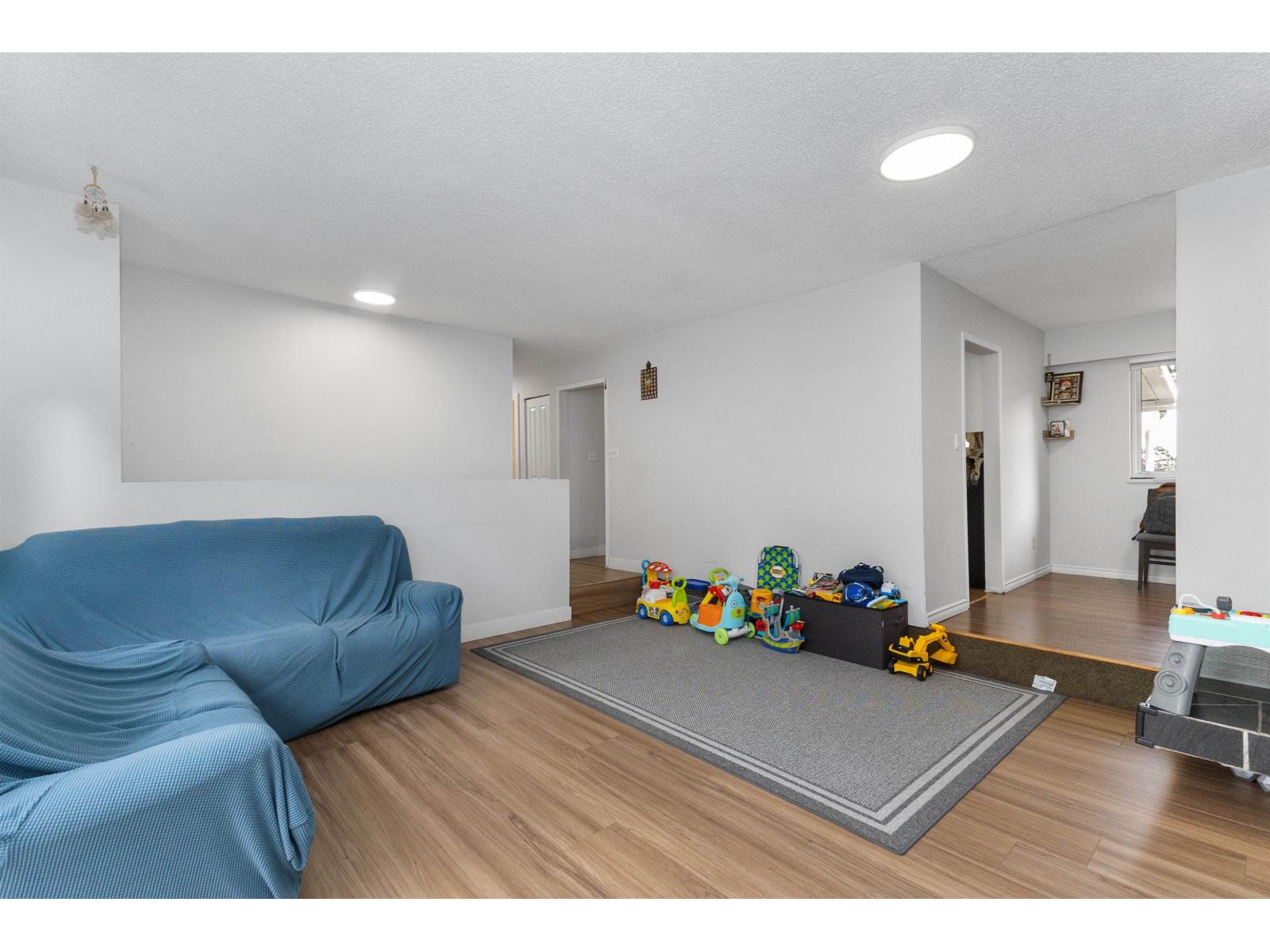 4660 202 Street - photo 2