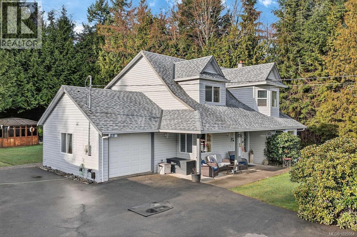 1136 Corcan Rd, Qualicum Beach