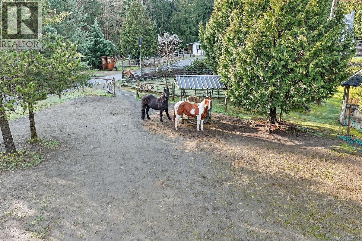 1136 Corcan Rd, Qualicum Beach