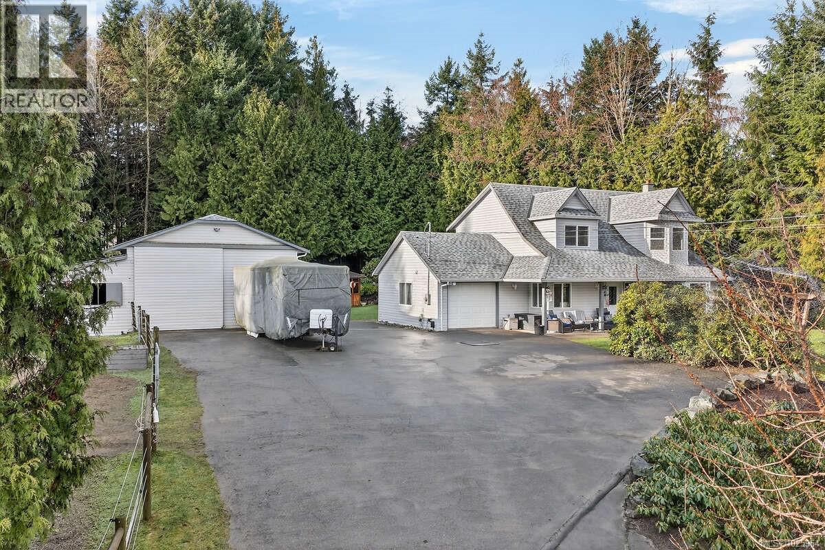 1136 Corcan Rd, Qualicum Beach