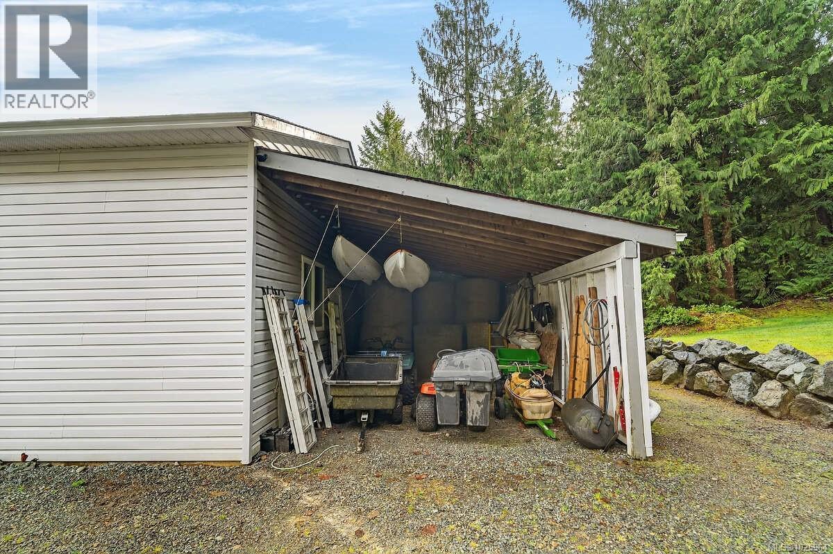 1136 Corcan Rd, Qualicum Beach