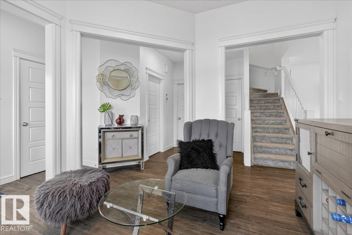 13072 211 ST NW NW, Edmonton