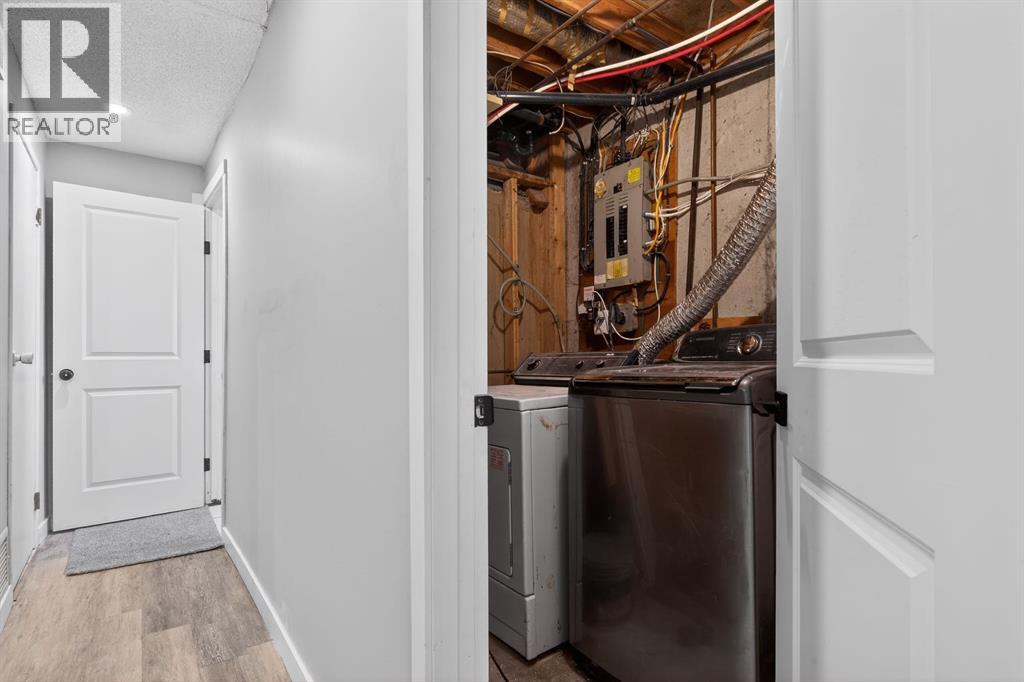 Single Family House Bi-level for Sale in  Rundleridge Drive NE Rundle Calgary 