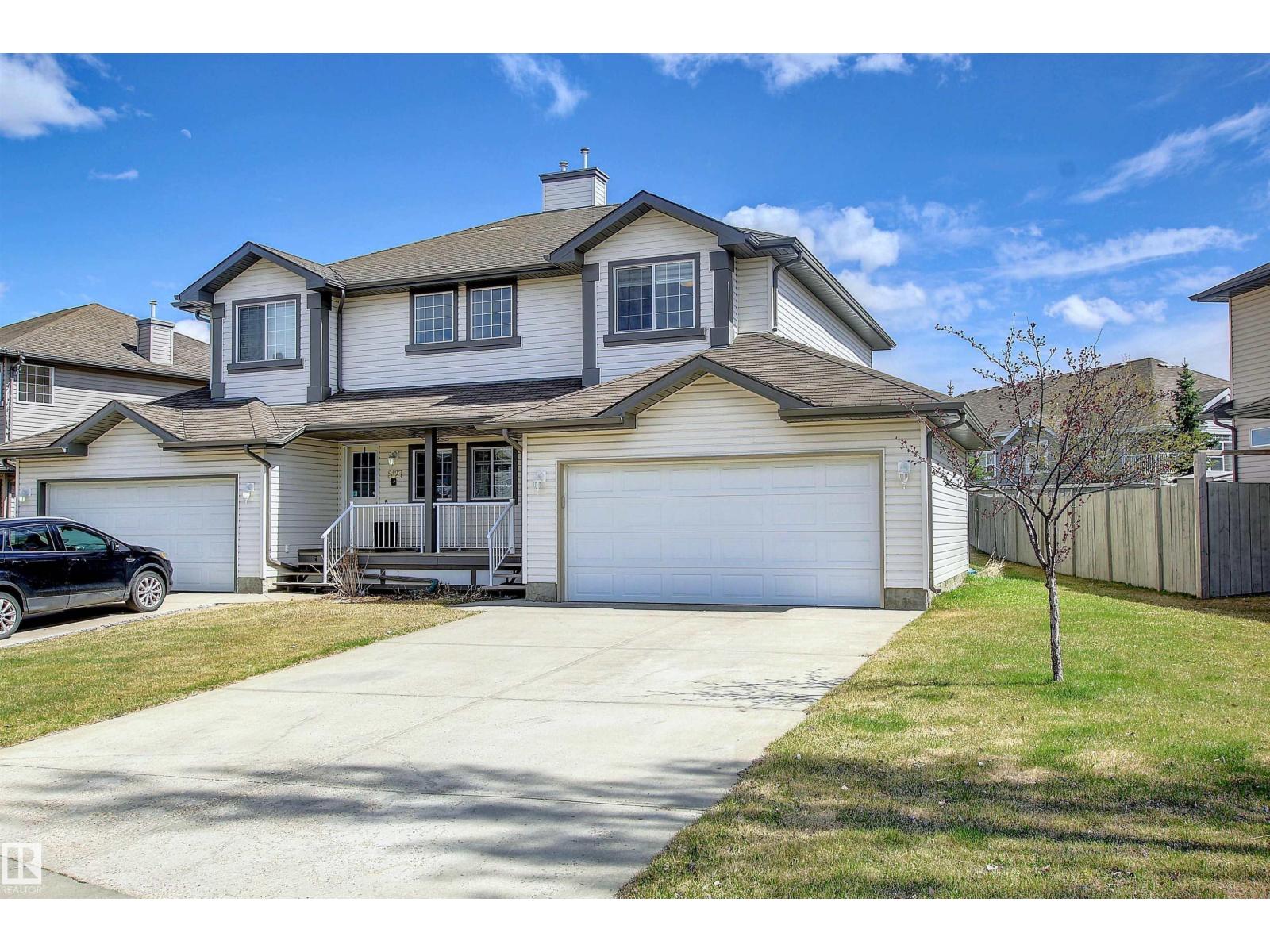 8129 7 AV SW, Edmonton