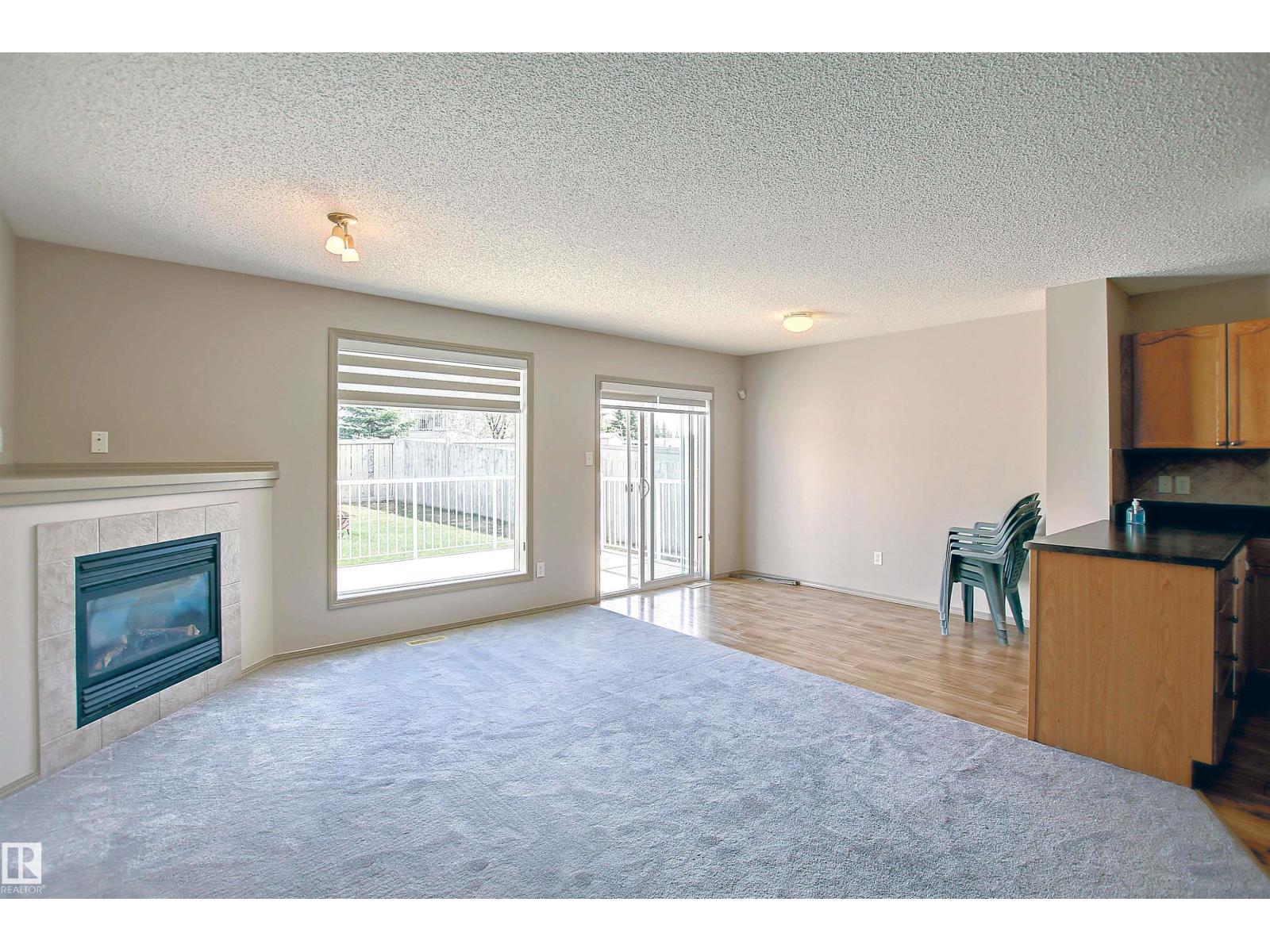 8129 7 AV SW, Edmonton