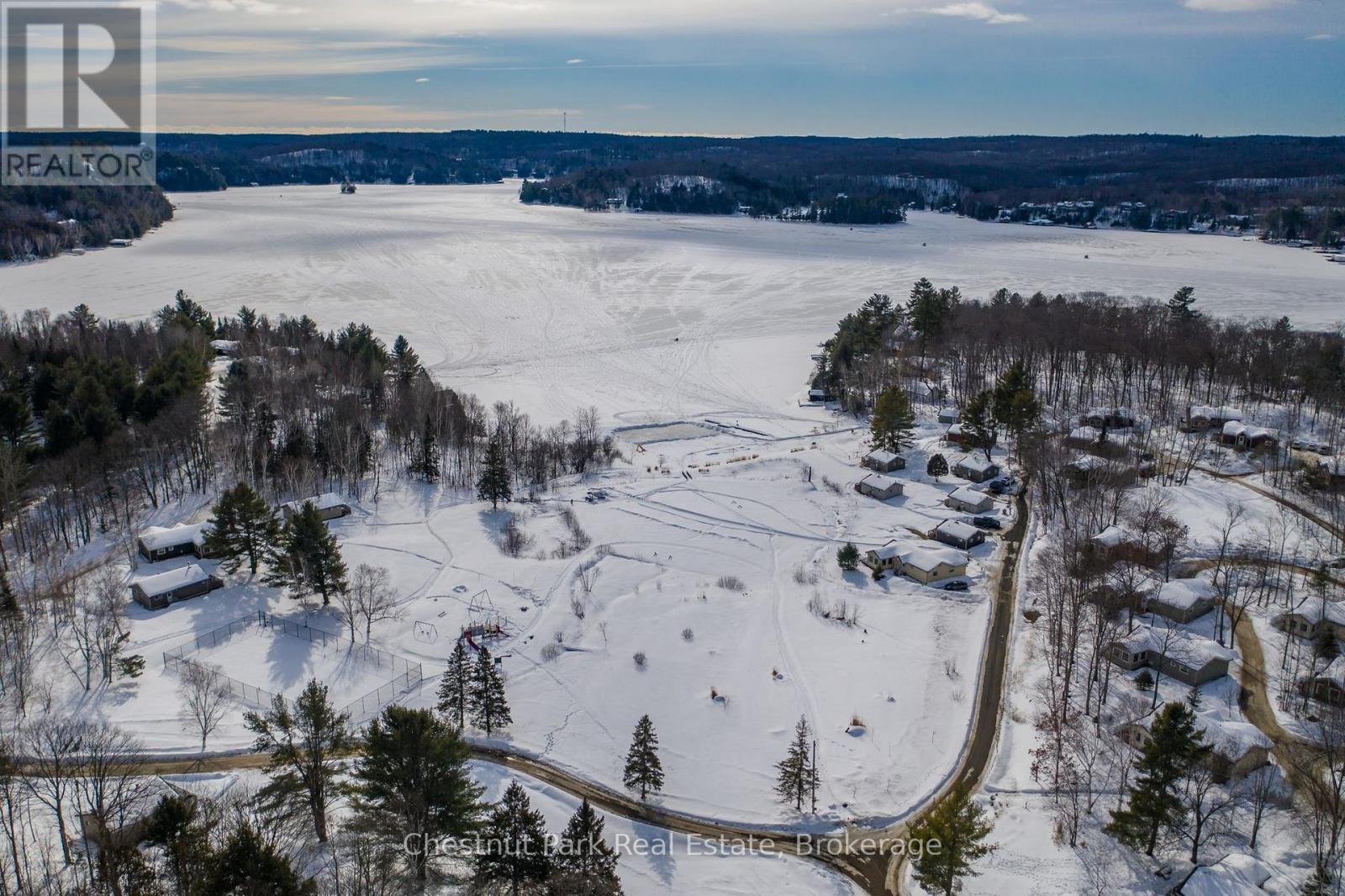 #116-10 1052 RAT BAY ROAD - 33