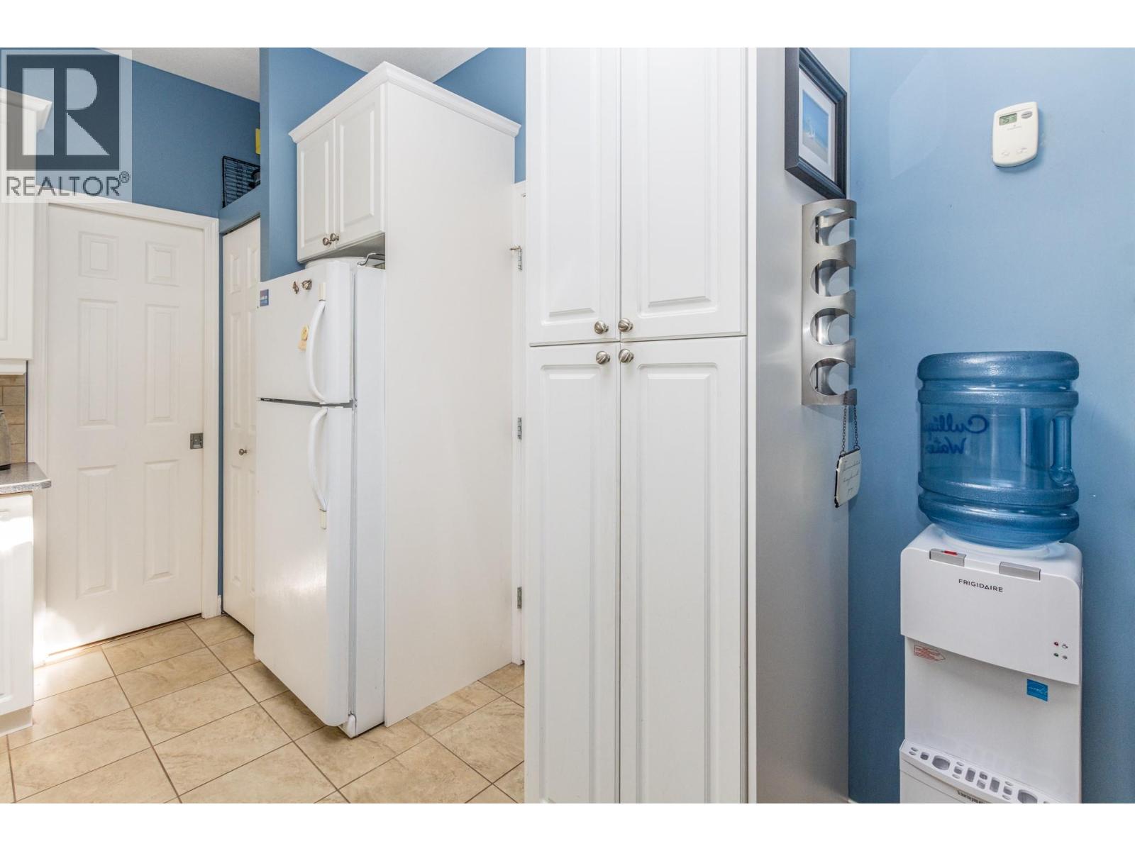 #2 9032 Swanson Road - 16