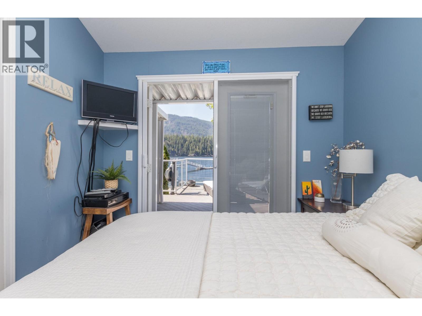 2 9032 Swanson Road, Swansea Point