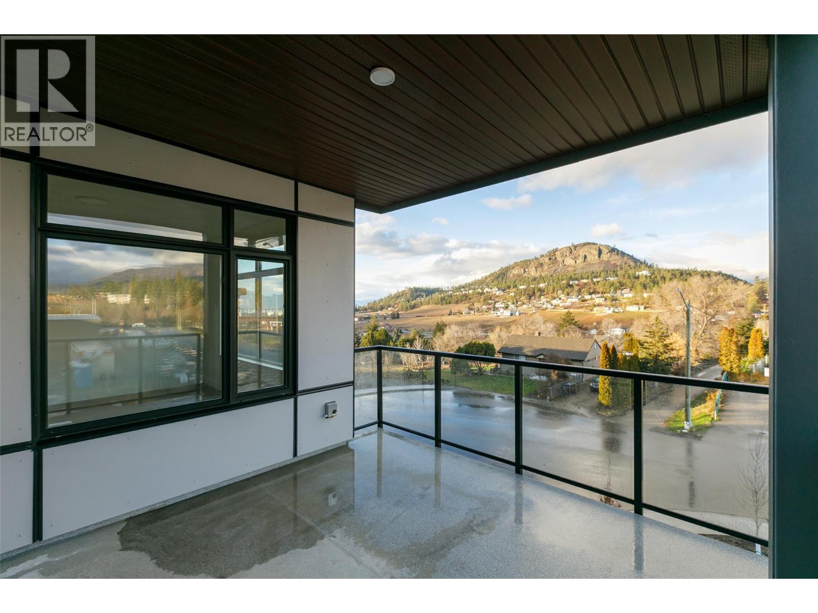 301 2760 Olalla Road, West Kelowna