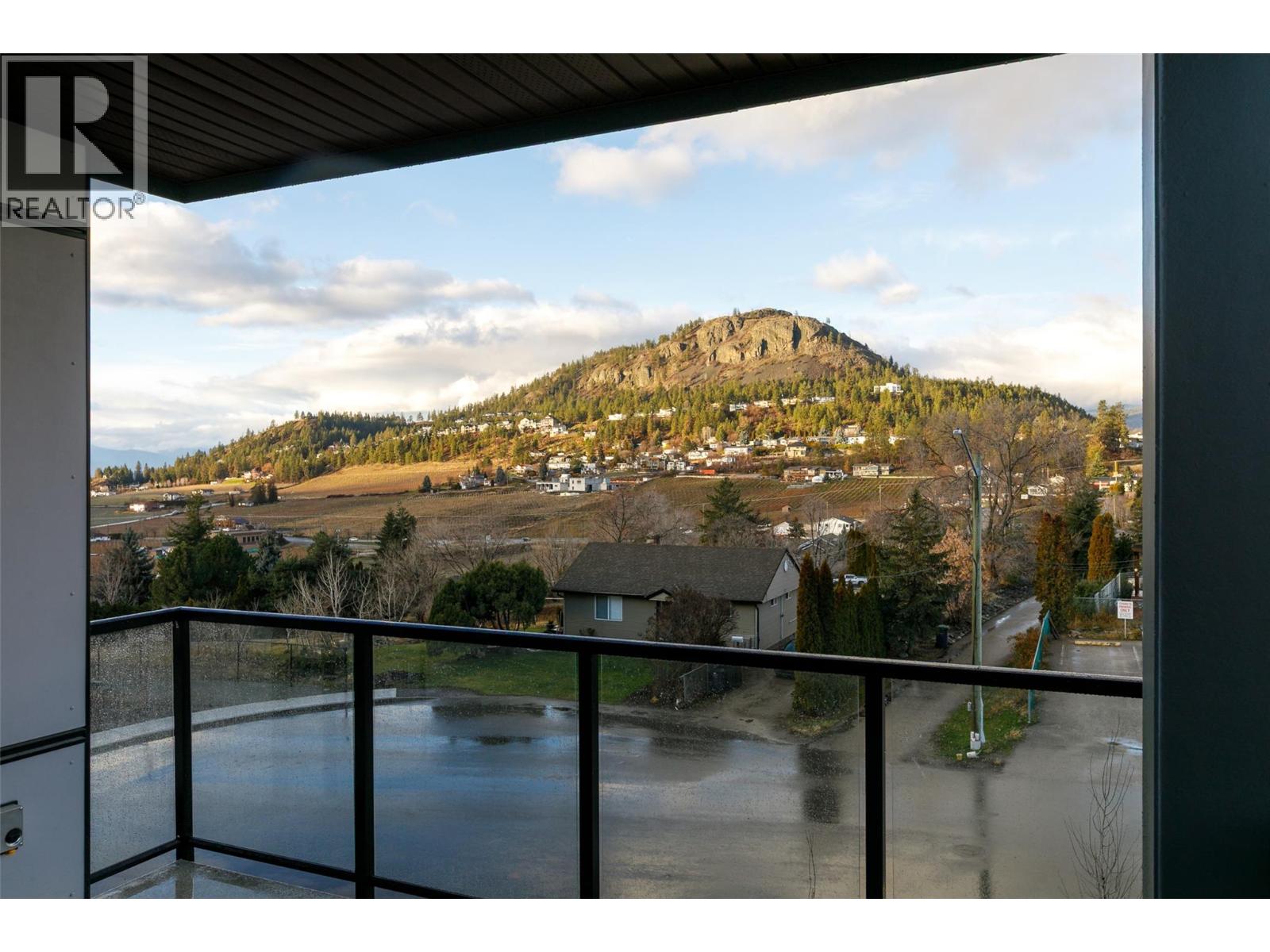 301 2760 Olalla Road, West Kelowna