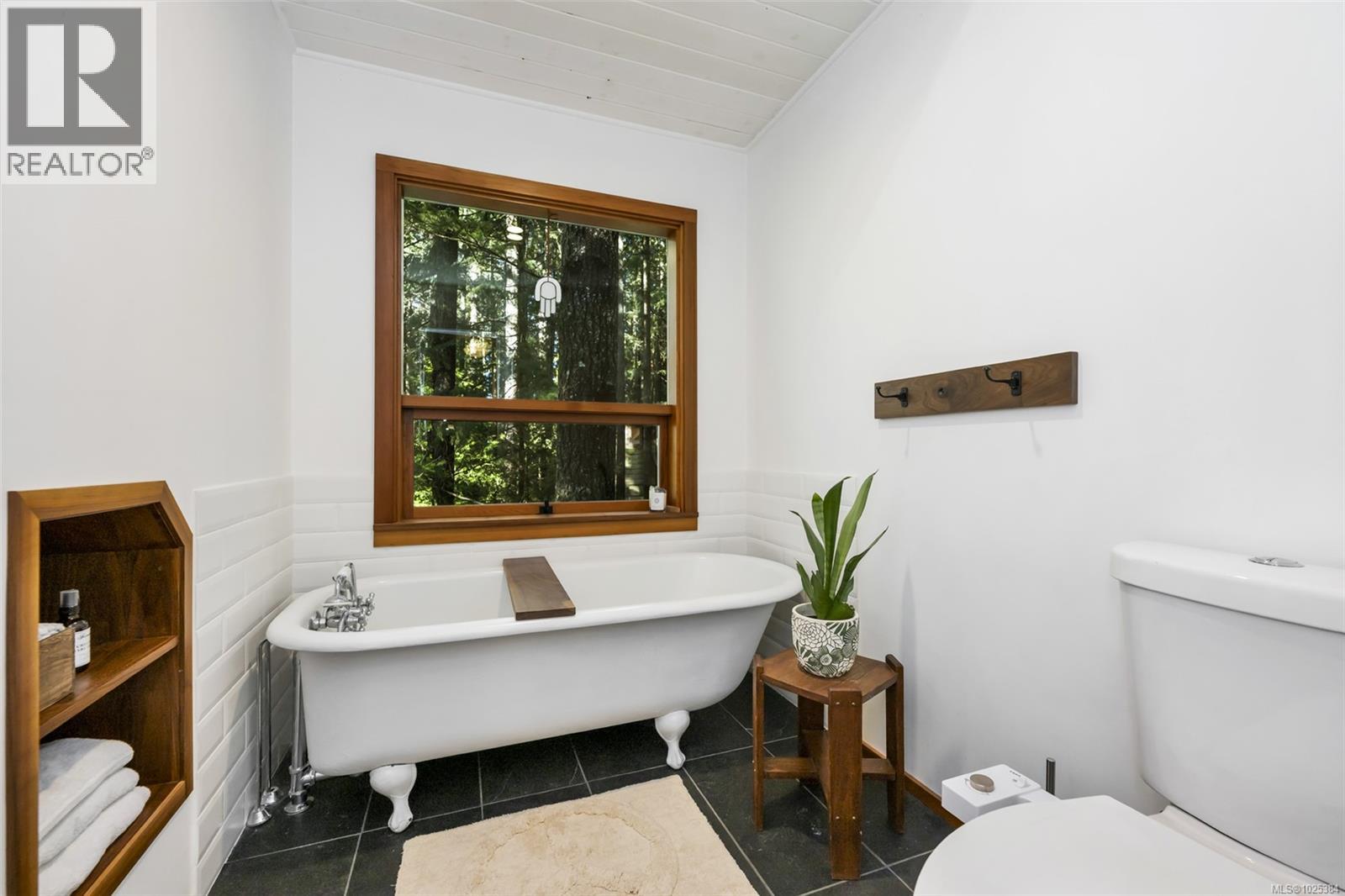 5086 McLay Rd, Duncan