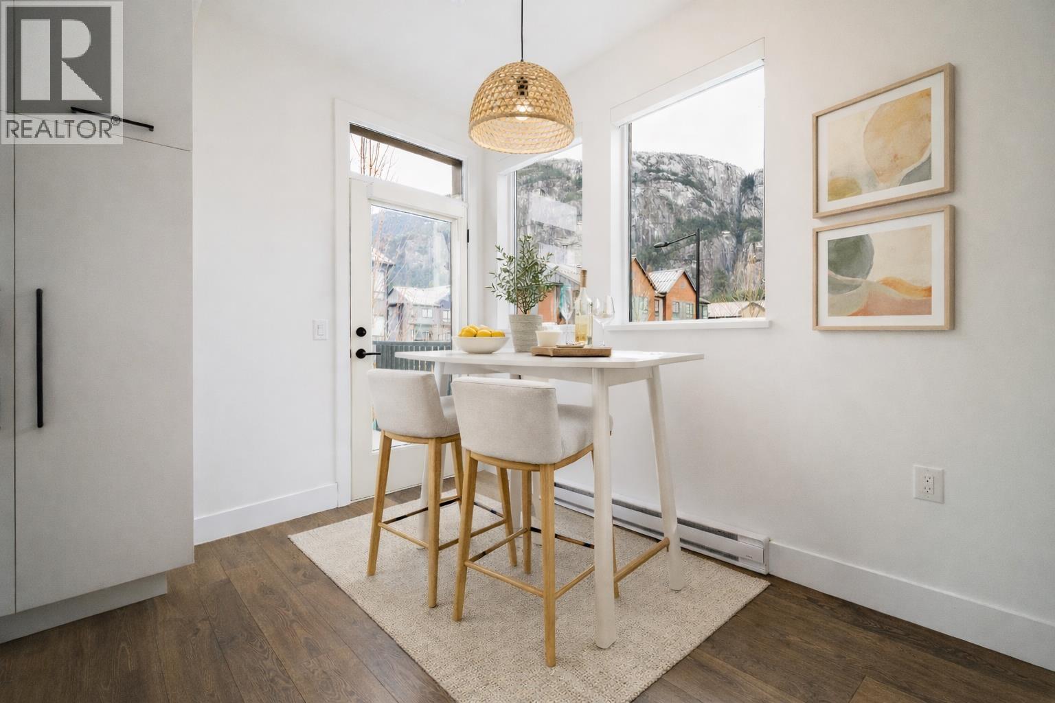 38035 HELM WAY, Squamish