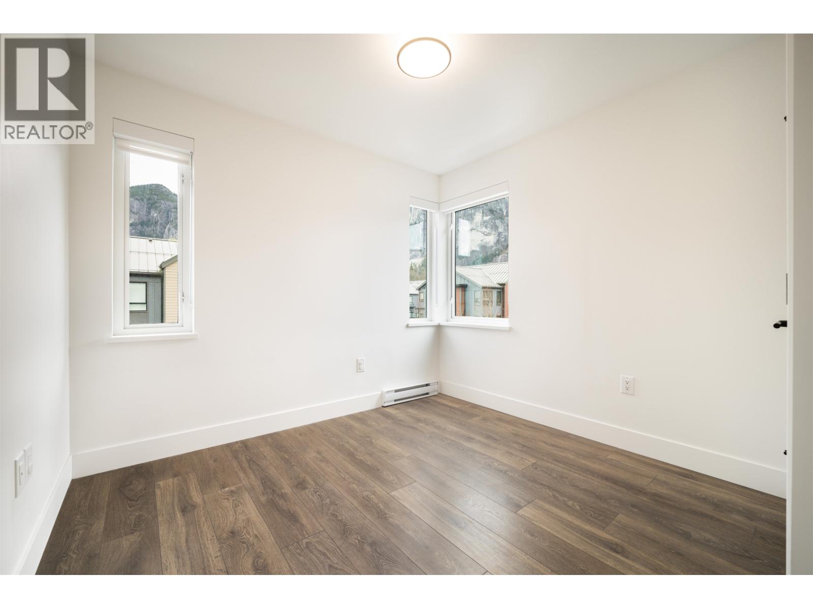 38035 HELM WAY, Squamish