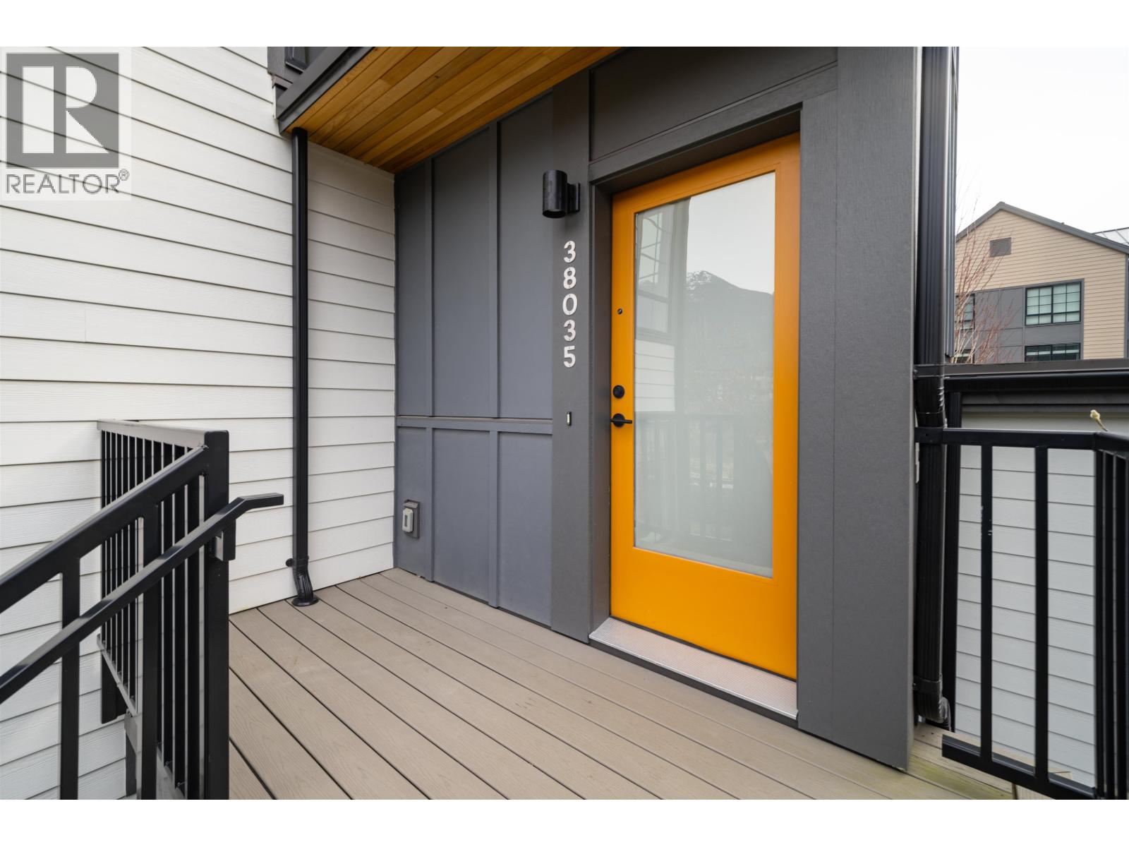 38035 HELM WAY, Squamish