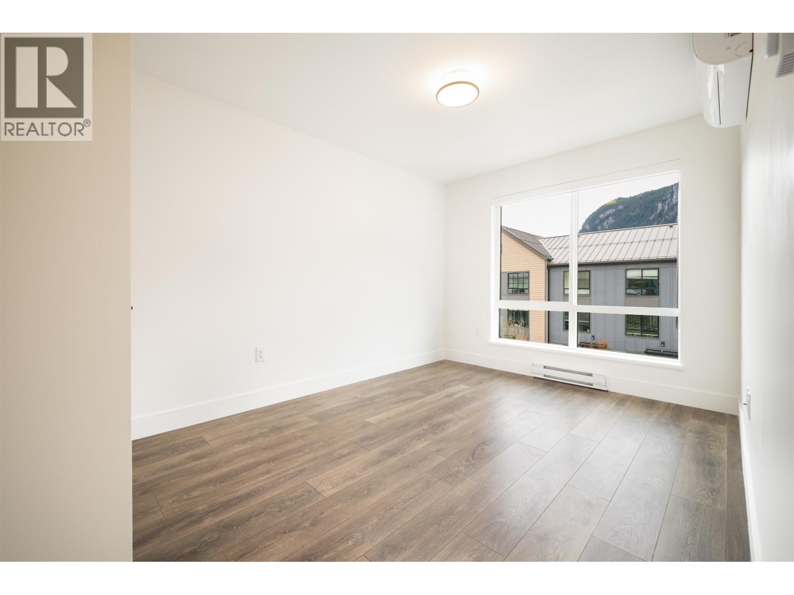 38035 HELM WAY, Squamish