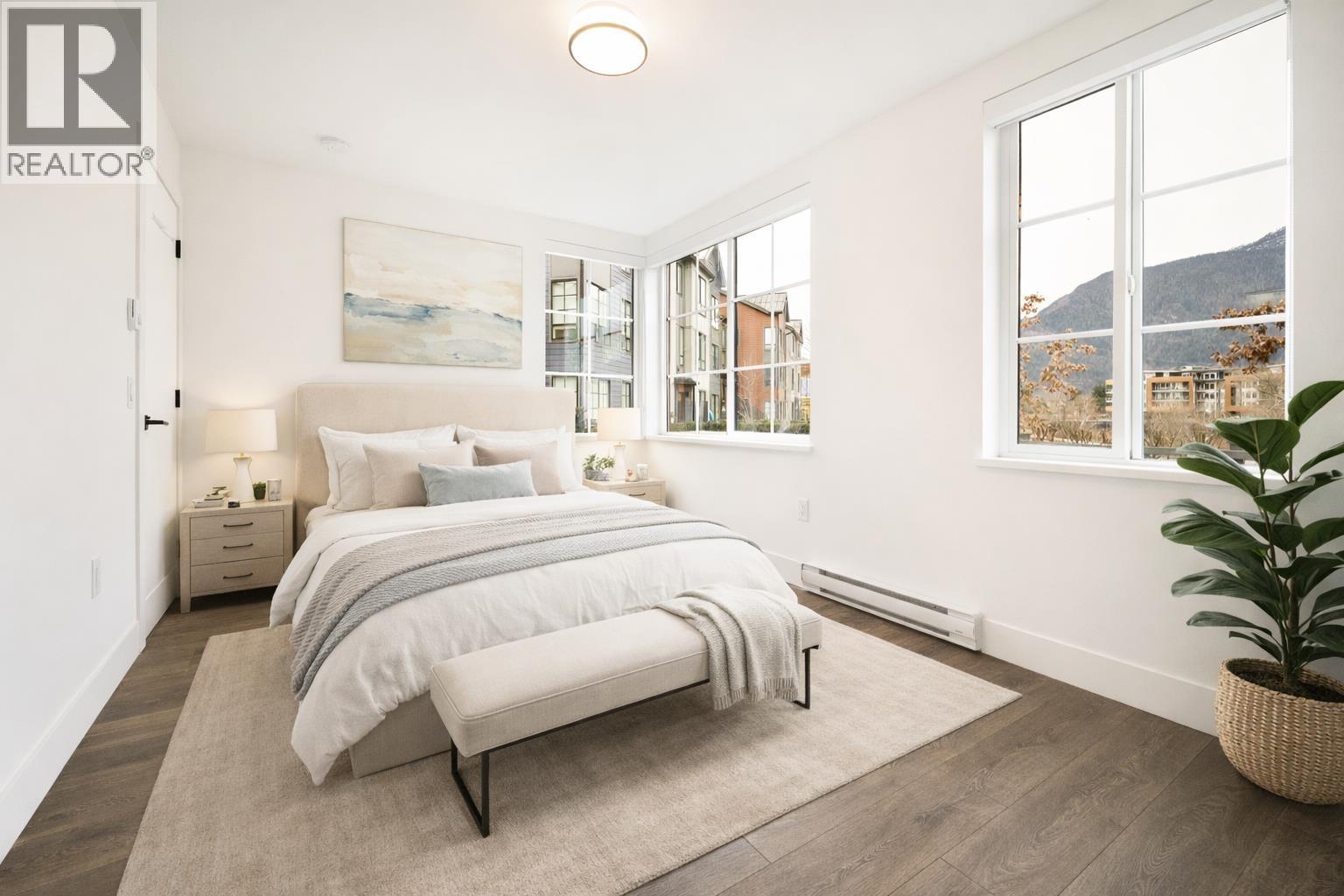 38035 HELM WAY, Squamish