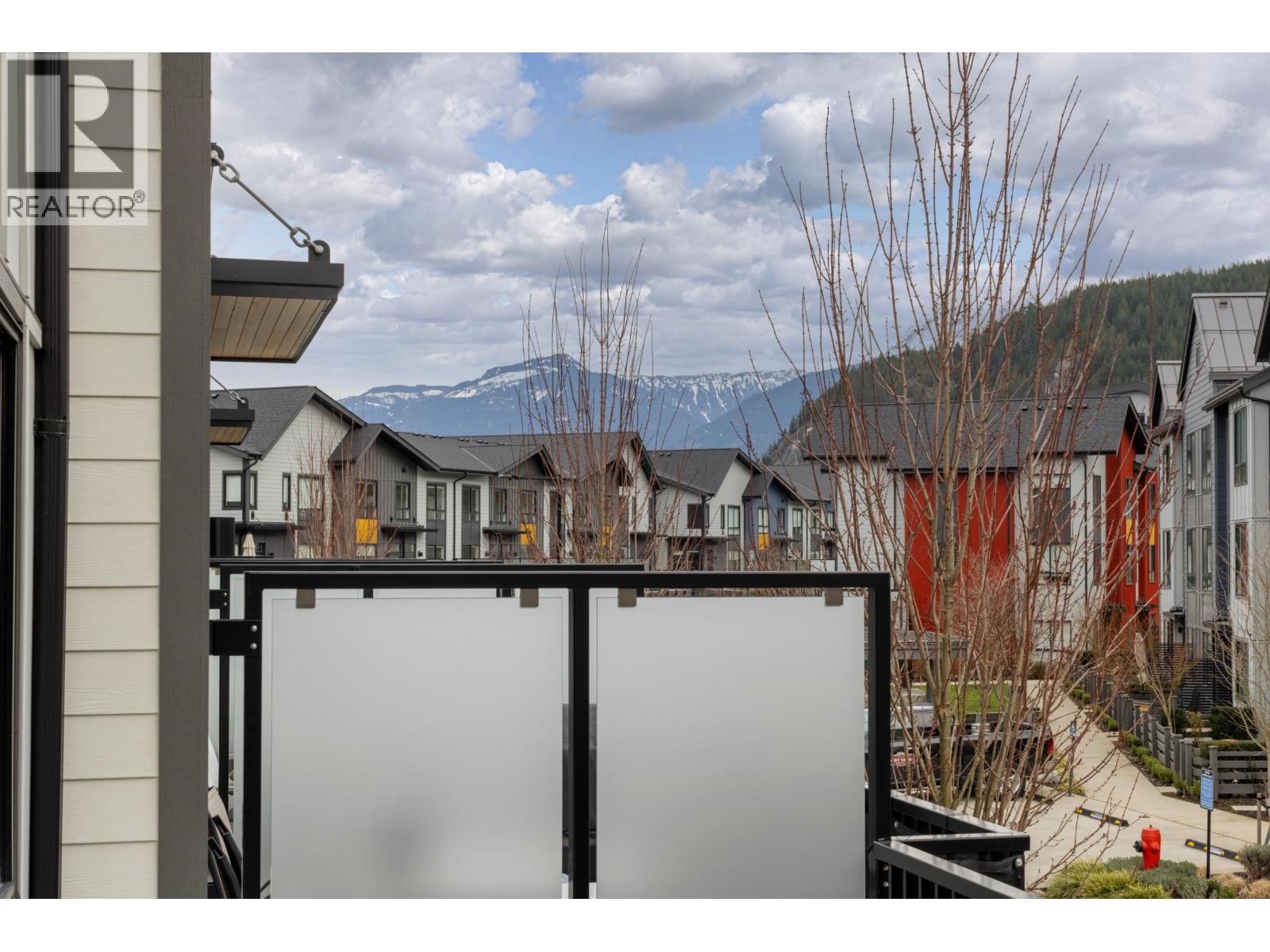 38035 HELM WAY, Squamish