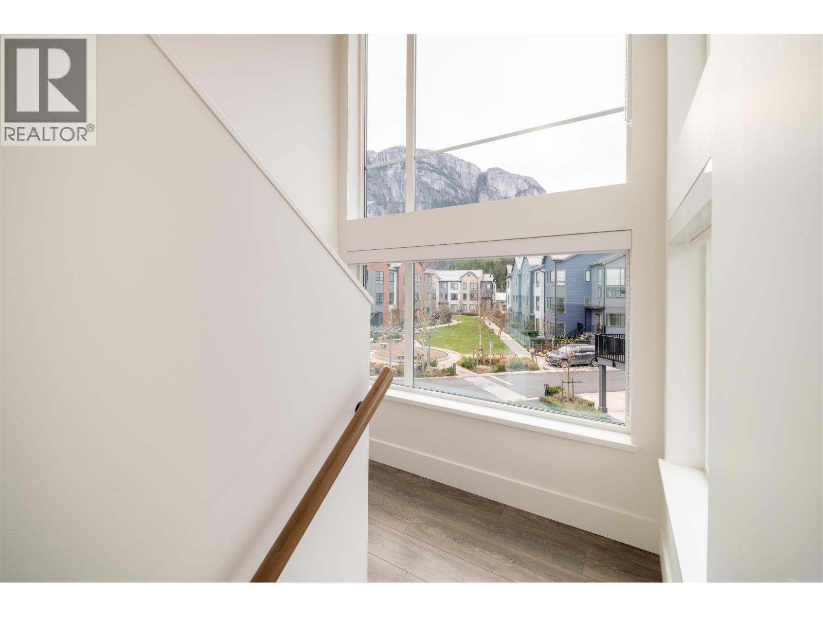 38035 HELM WAY, Squamish