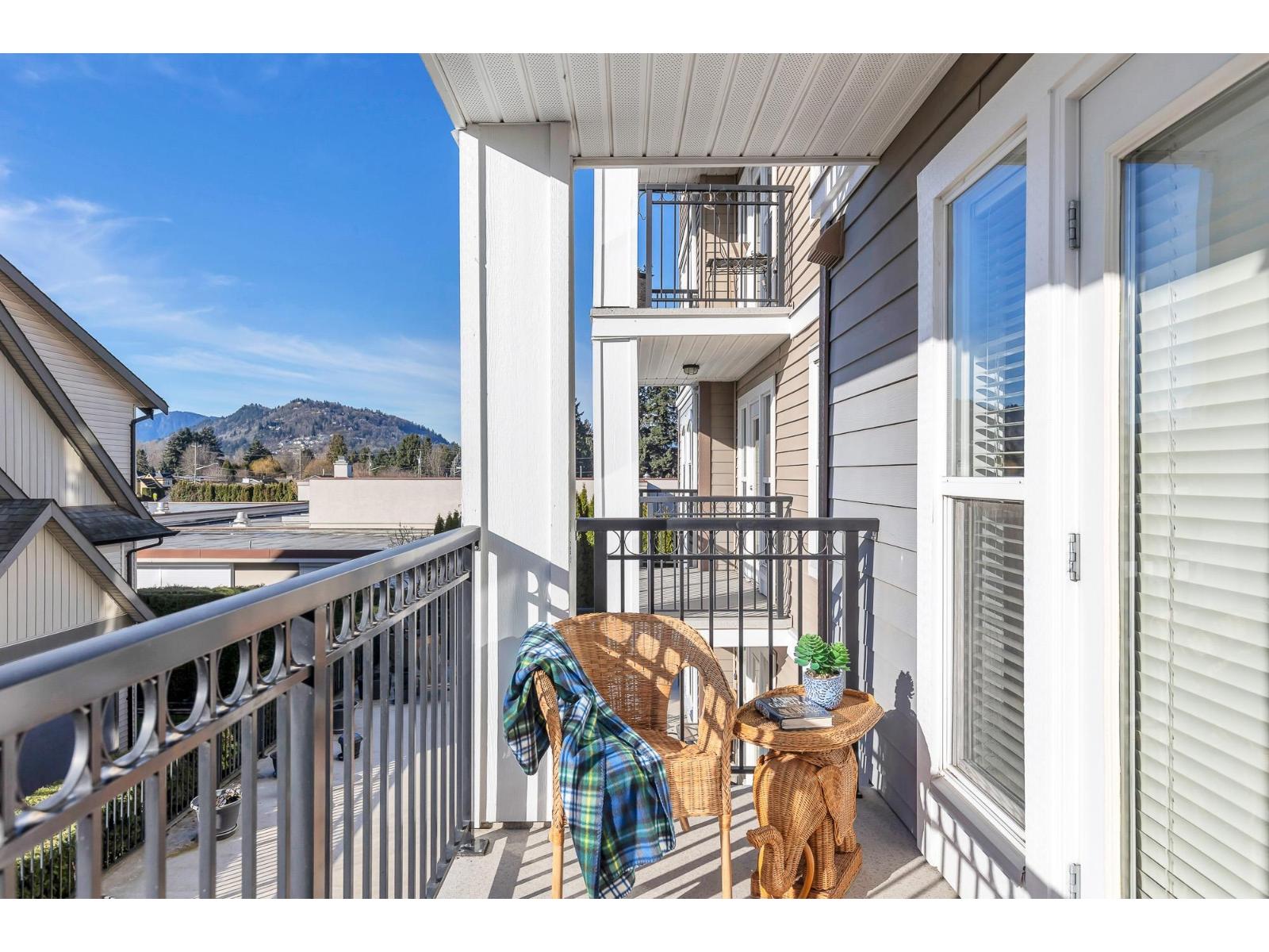 206 8933 EDWARD STREET, Chilliwack Proper West, Chilliwack