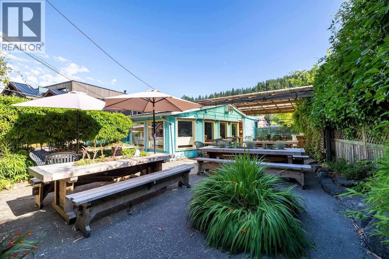443B BOWEN ISLAND TRUNK ROAD, Bowen Island