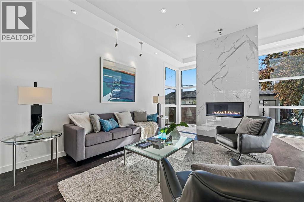 Single Family House for Sale in  Bowness Road NW West Hillhurst Calgary 