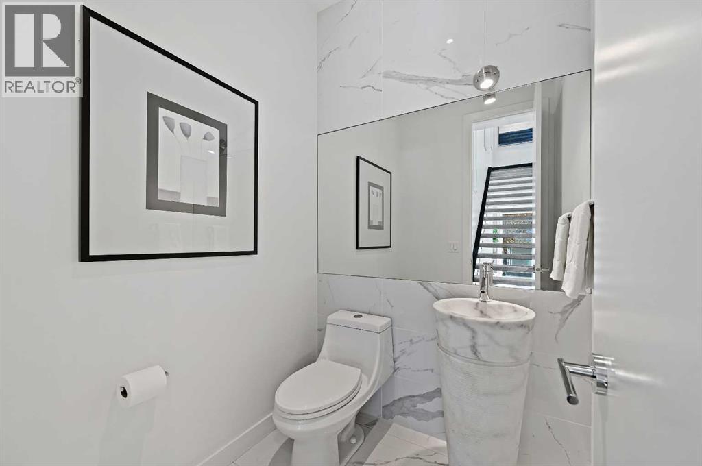 Single Family House for Sale in  Bowness Road NW West Hillhurst Calgary 