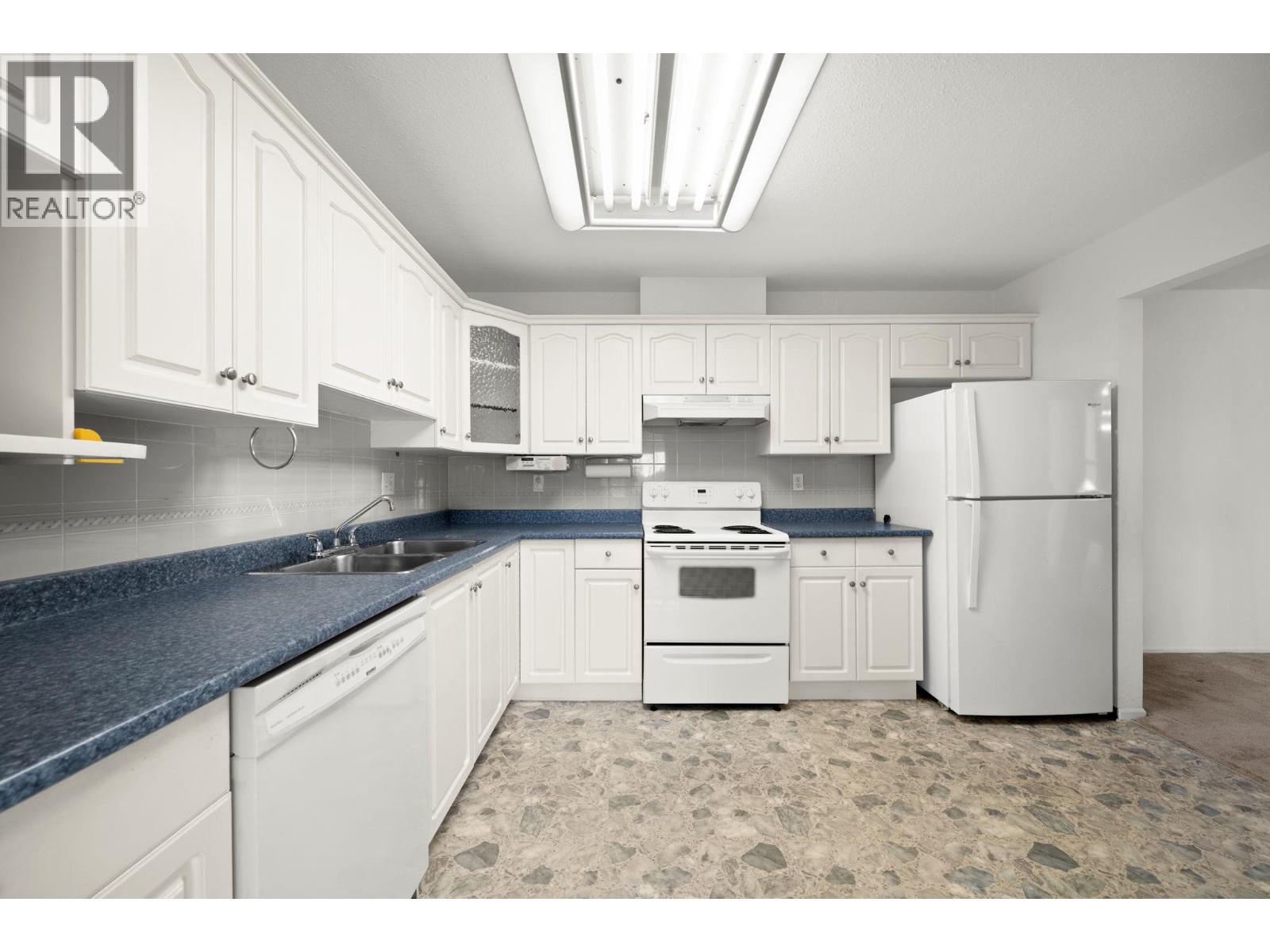 #201-11771 DANIELS Road, Richmond