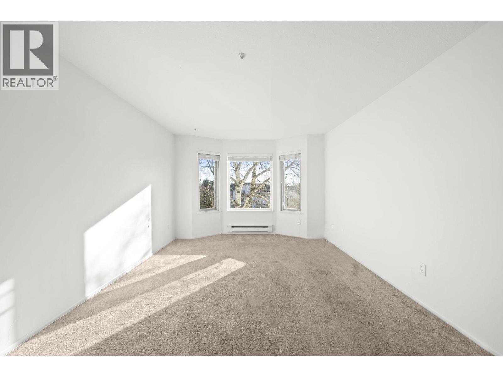 #201-11771 DANIELS Road, Richmond