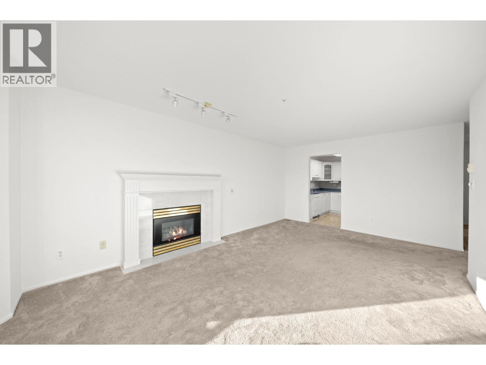 #201-11771 DANIELS Road, Richmond