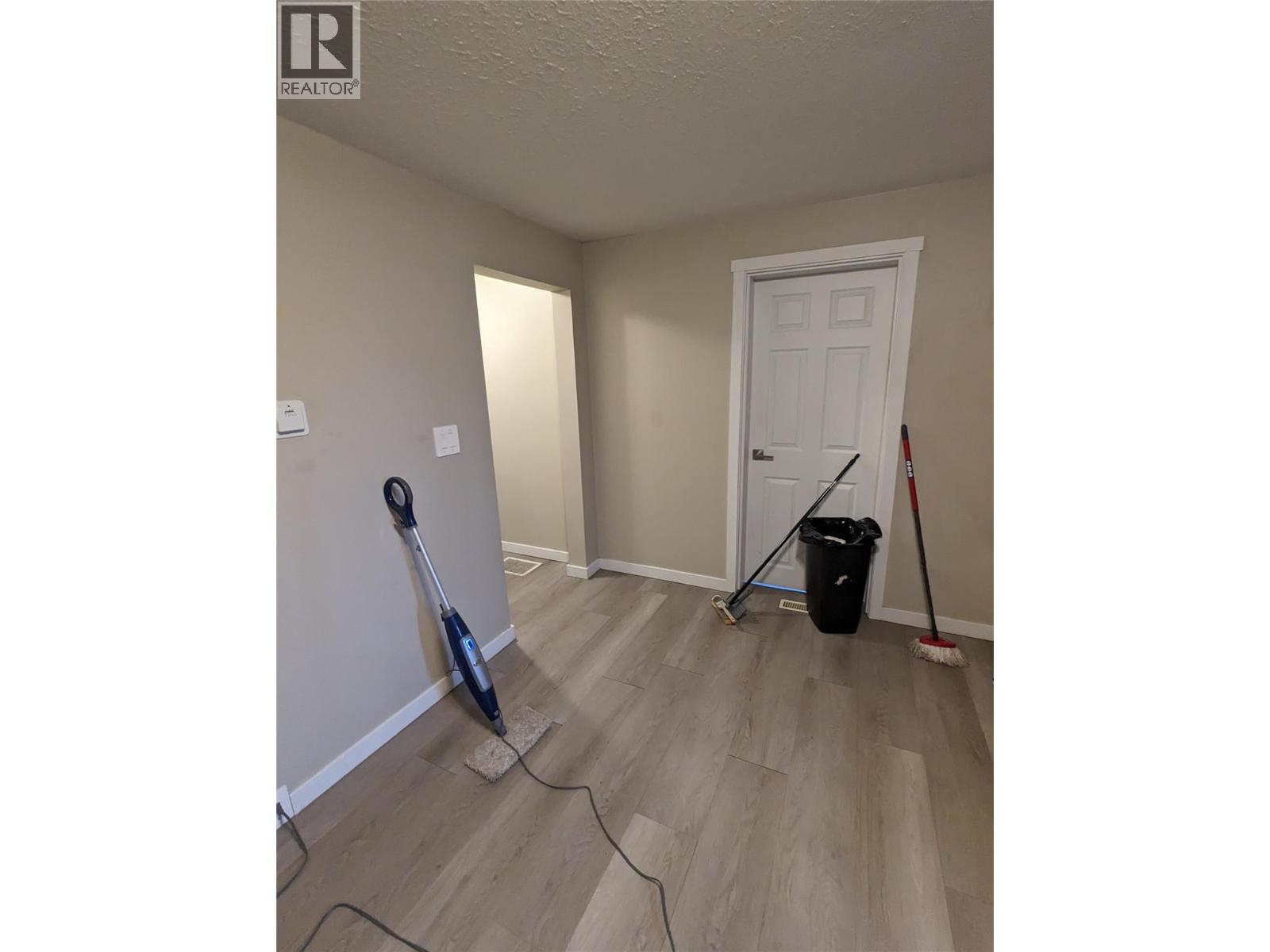 168 Yew Street, Kamloops