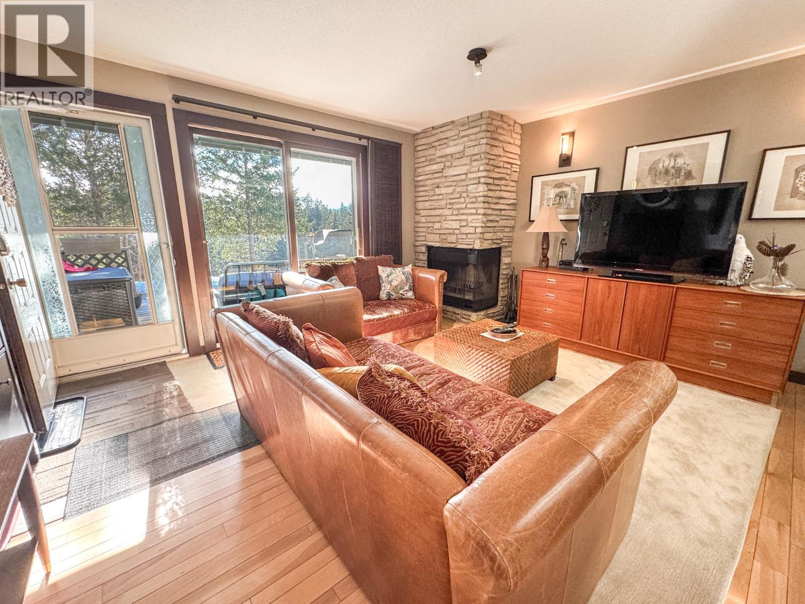 #1 1492 Akiskinook Road - 1