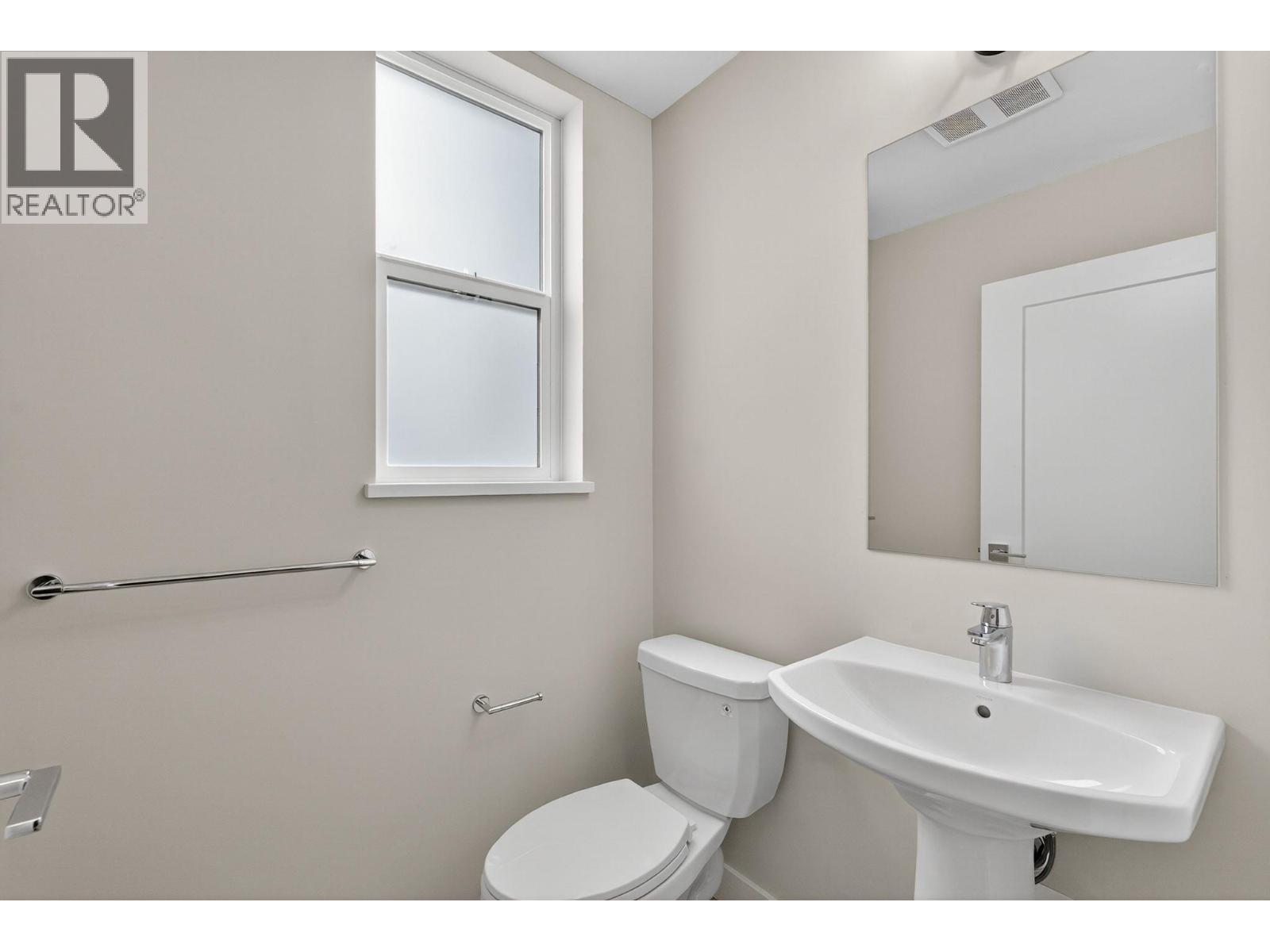 190 4025 Gellatly Road South, West Kelowna