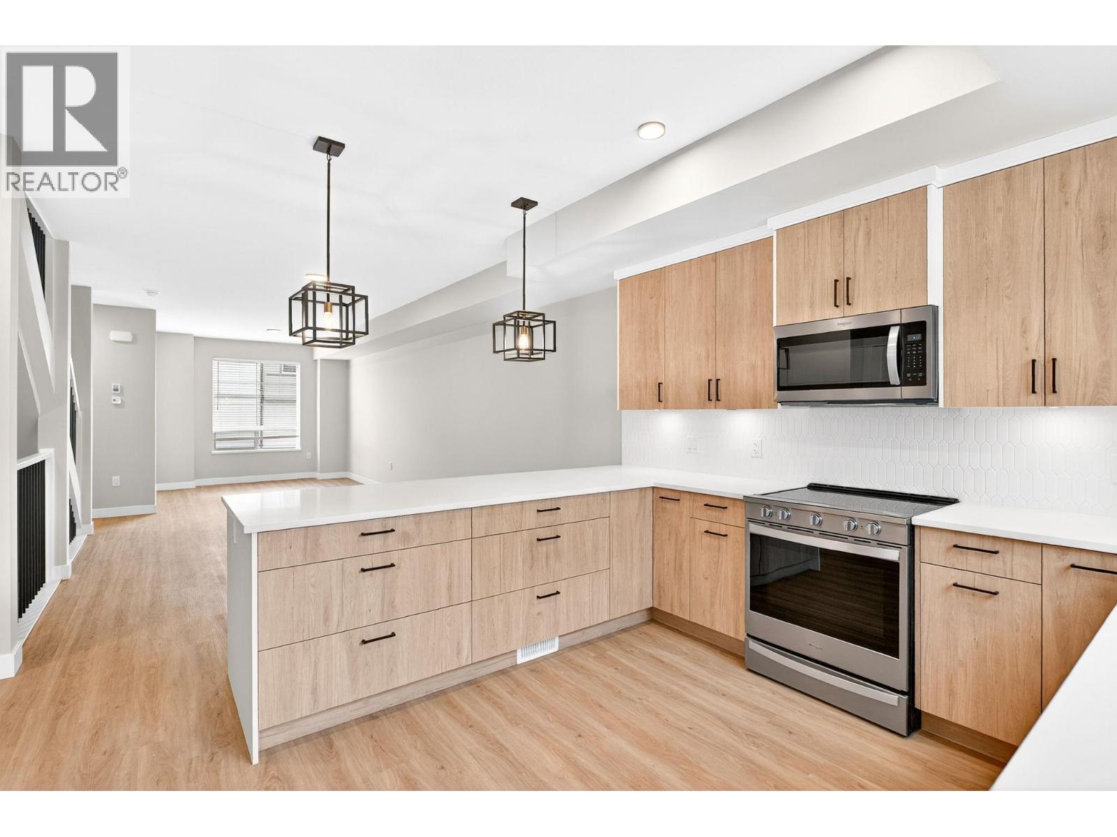 190 4025 Gellatly Road South, West Kelowna