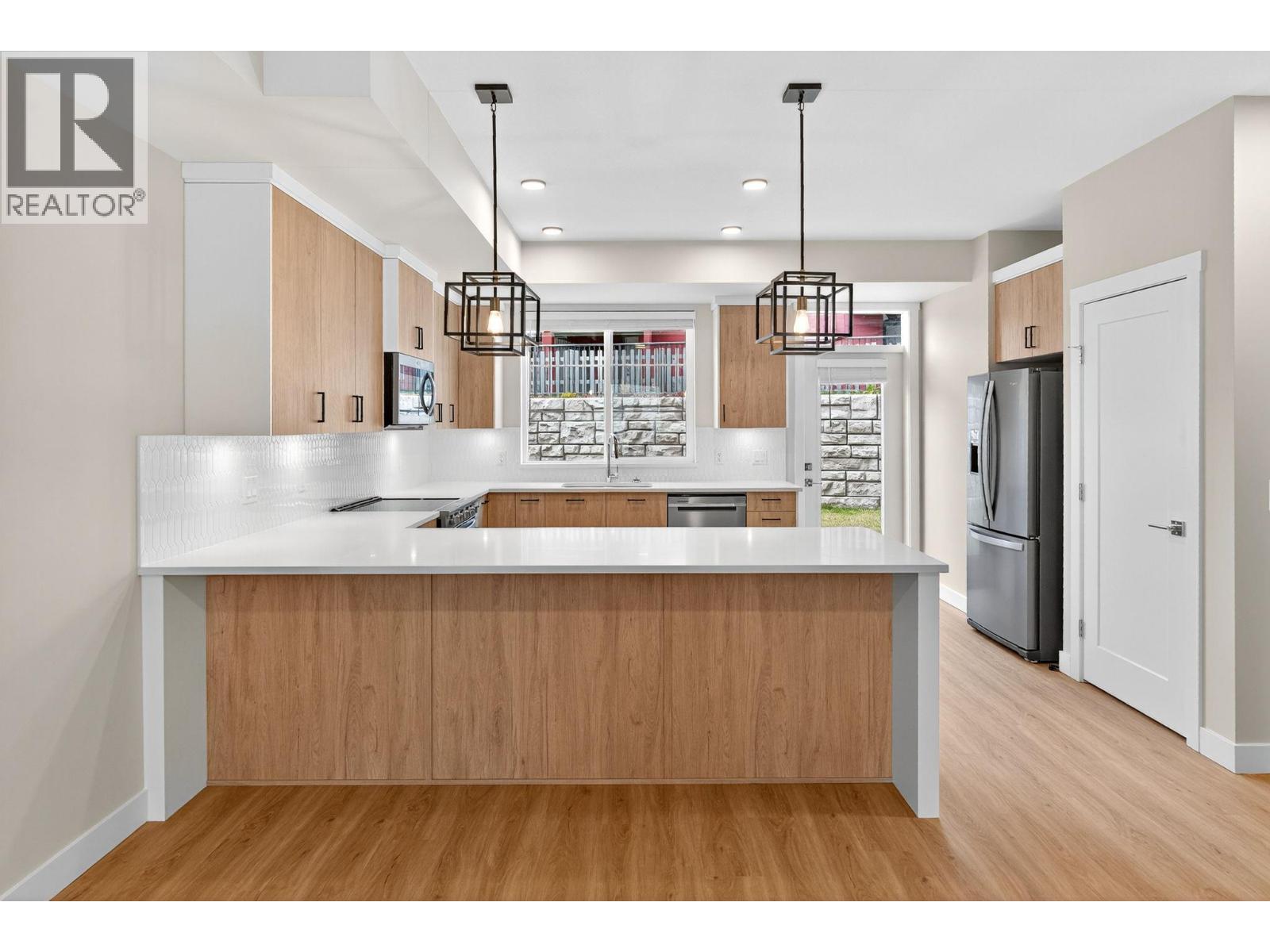 #190 4025 Gellatly Road S - 4