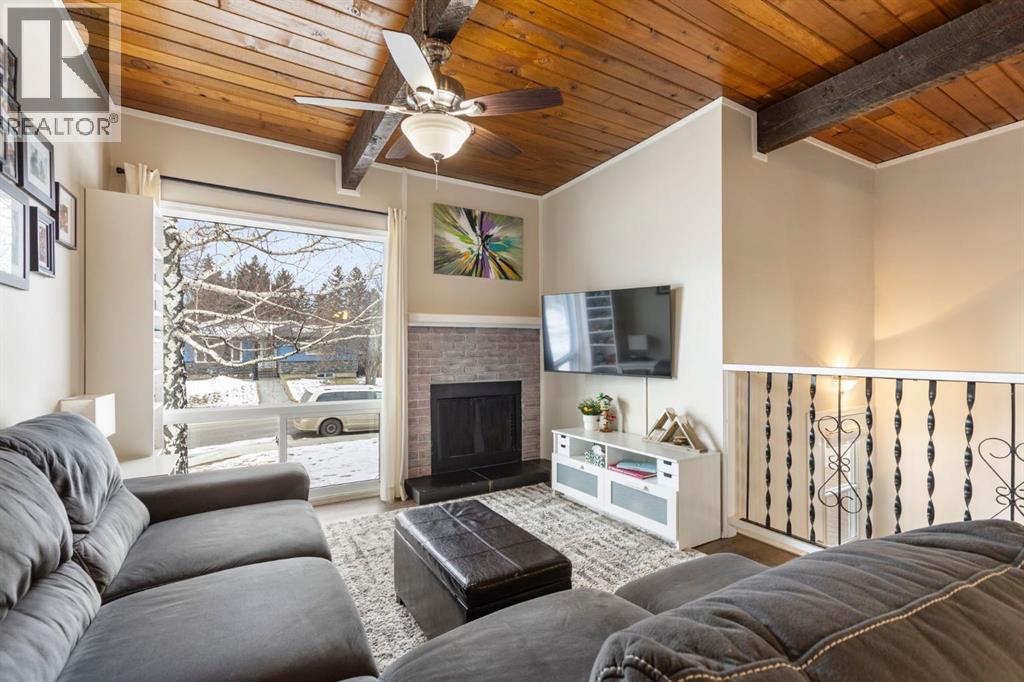 Single Family House Bi-level for Sale in  Rundlewood Drive NE Rundle Calgary 