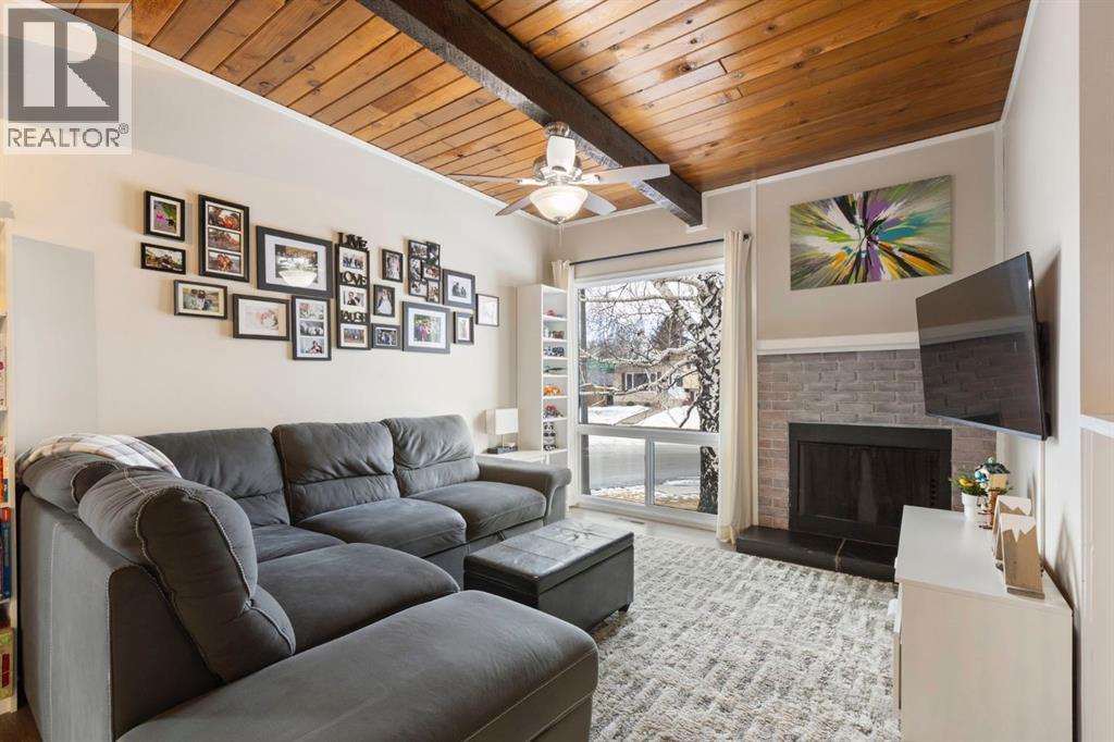 Single Family House Bi-level for Sale in  Rundlewood Drive NE Rundle Calgary 