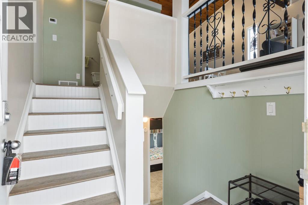 Single Family House Bi-level for Sale in  Rundlewood Drive NE Rundle Calgary 