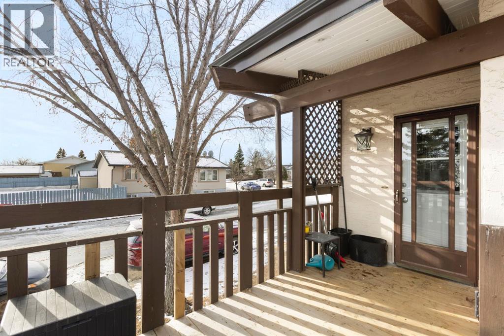 Single Family House Bi-level for Sale in  Rundlewood Drive NE Rundle Calgary 