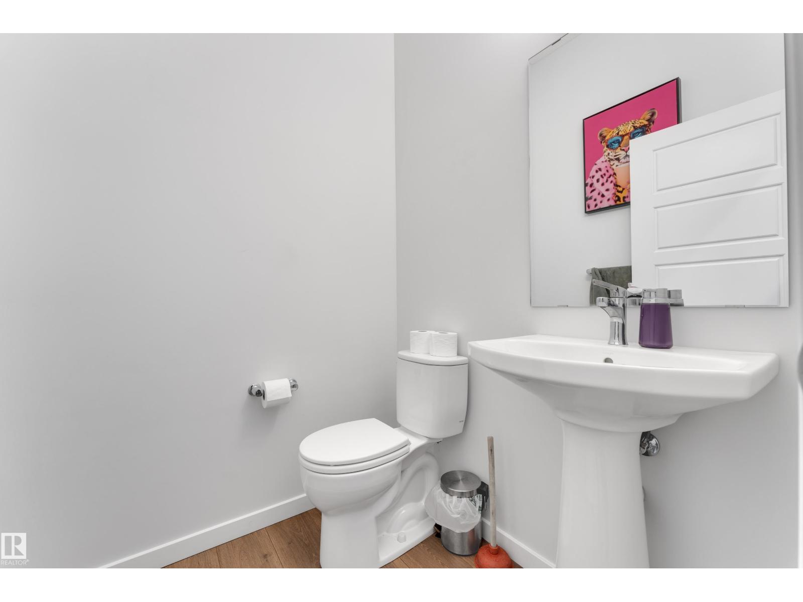 3607 6 AV SW SW, Edmonton