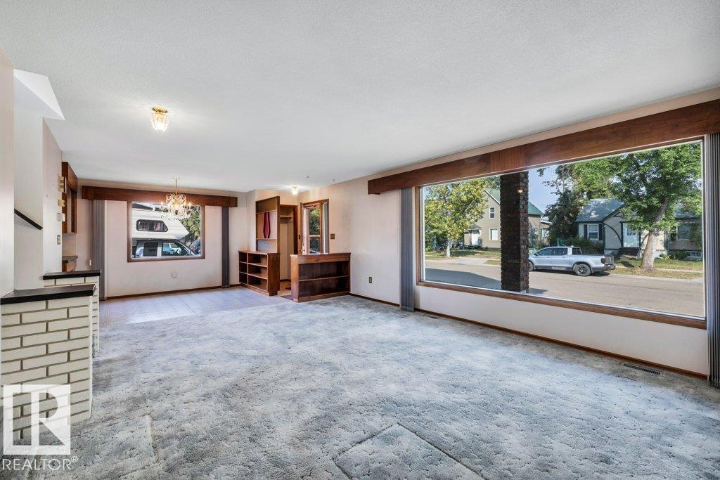4314 52 ST - 9