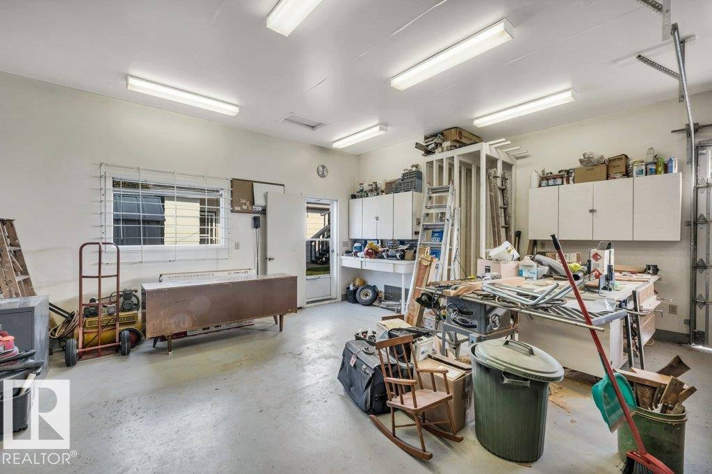 4314 52 ST - 51