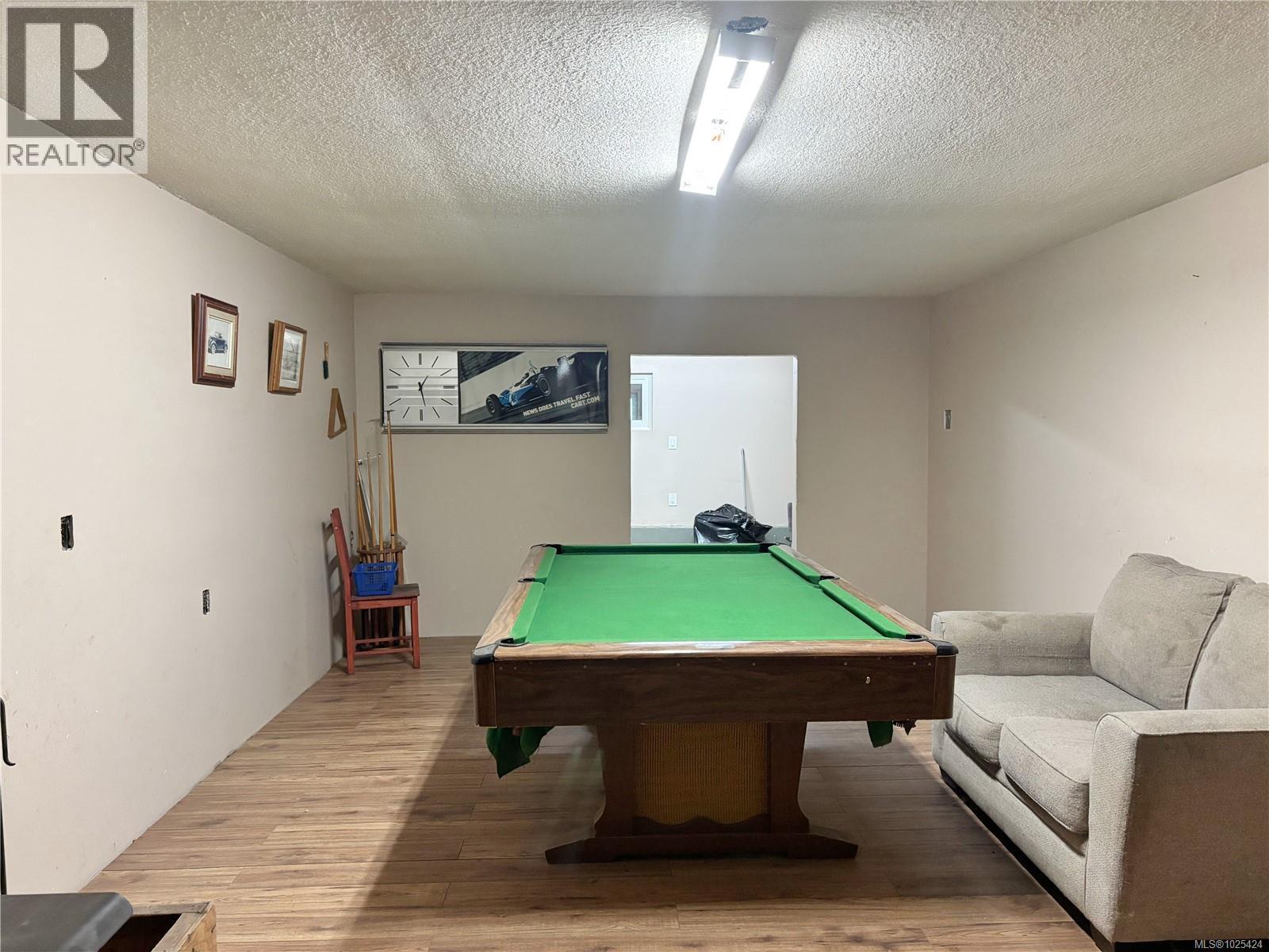 649 Nimpkish Dr, Gold River