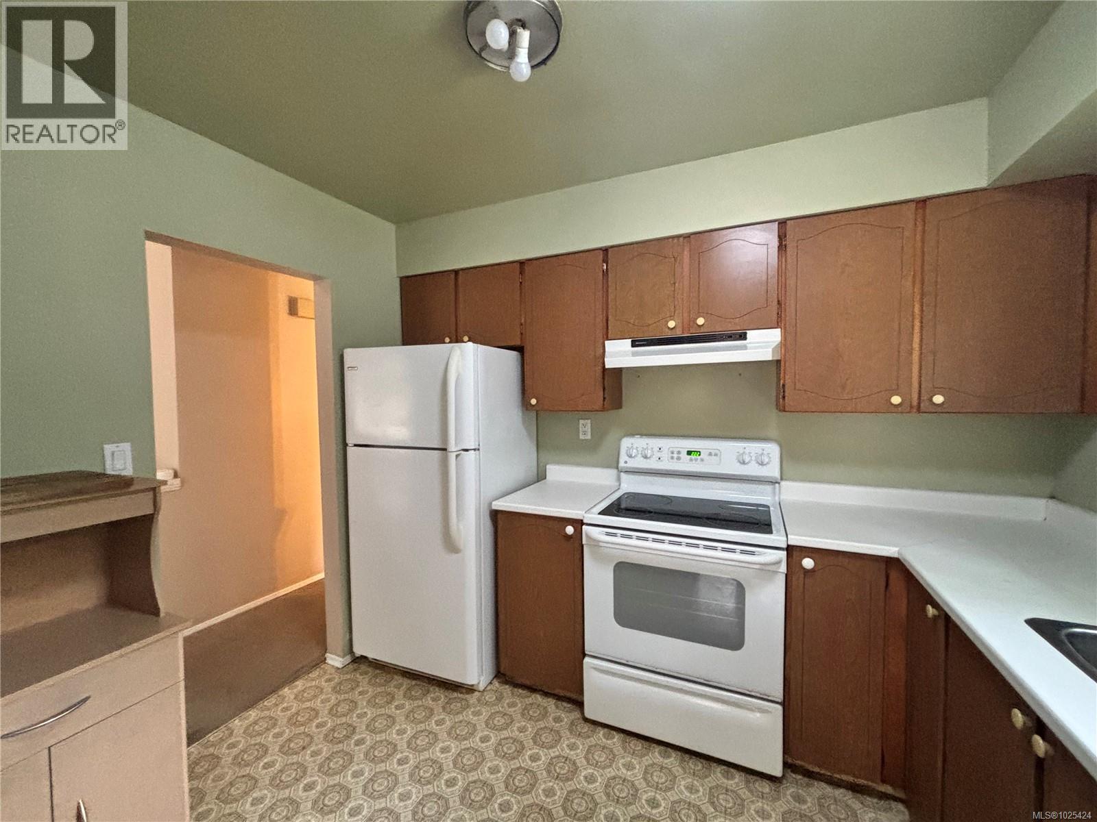 649 Nimpkish Dr - 3