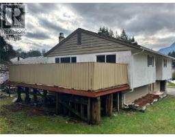 649 Nimpkish Dr, Gold River, BC V0P1G0 Photo 19