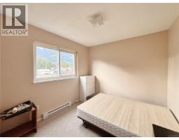 Kitchen - 649 Nimpkish Dr, Gold River, BC V0P1G0 Photo 8