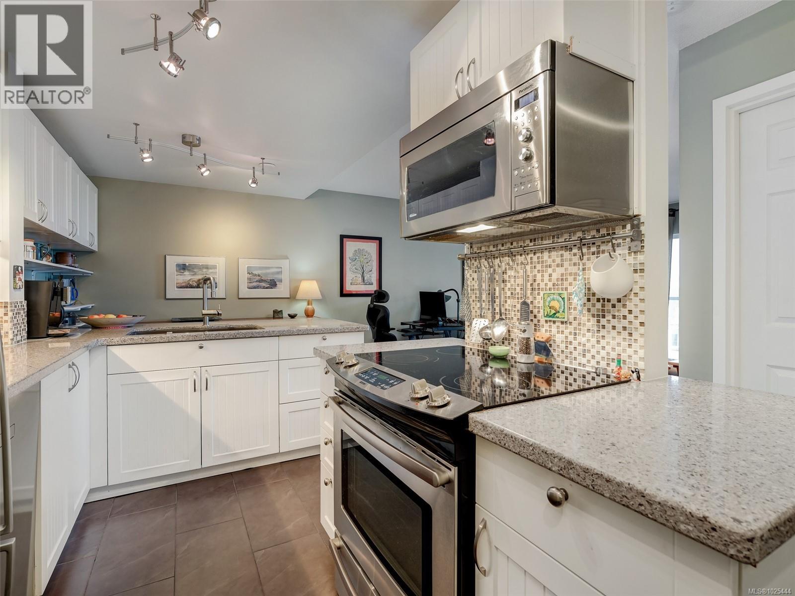 709 103 Gorge Road East, Victoria